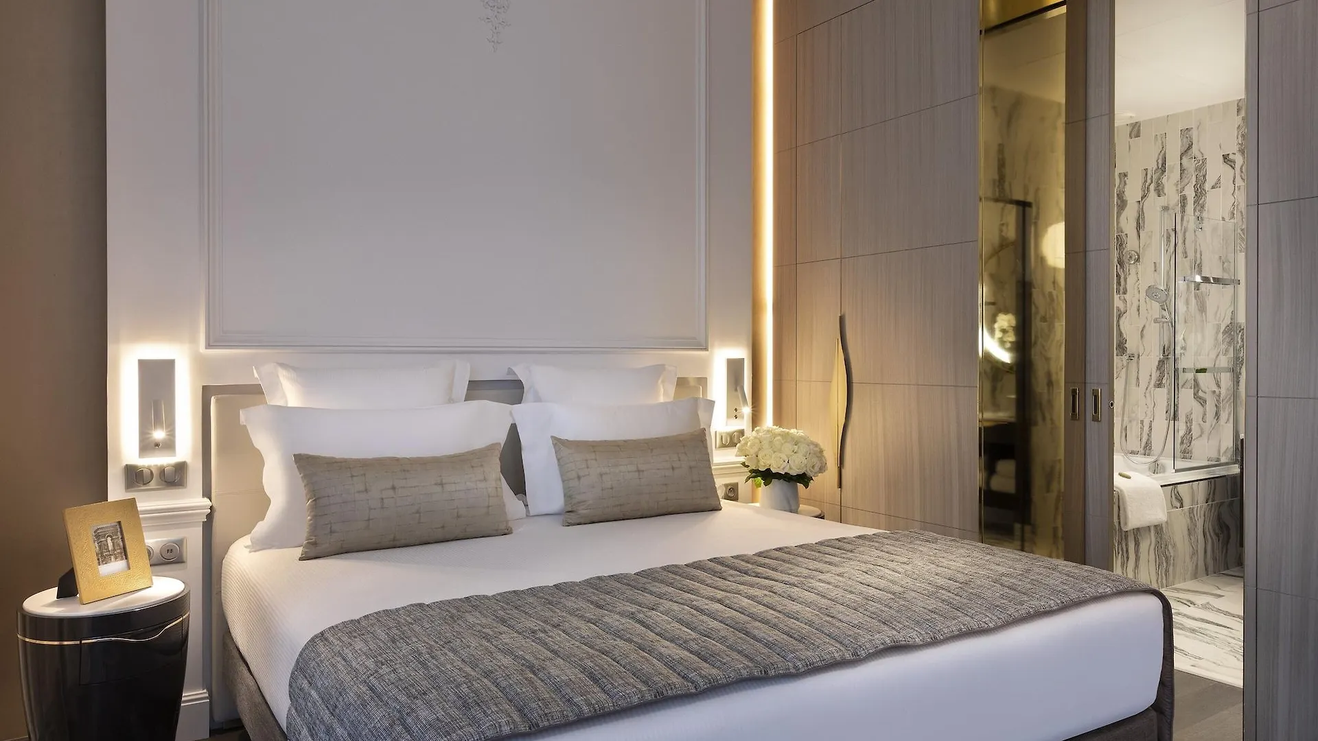La Clef Champs-elysees By The Crest Collection 5*