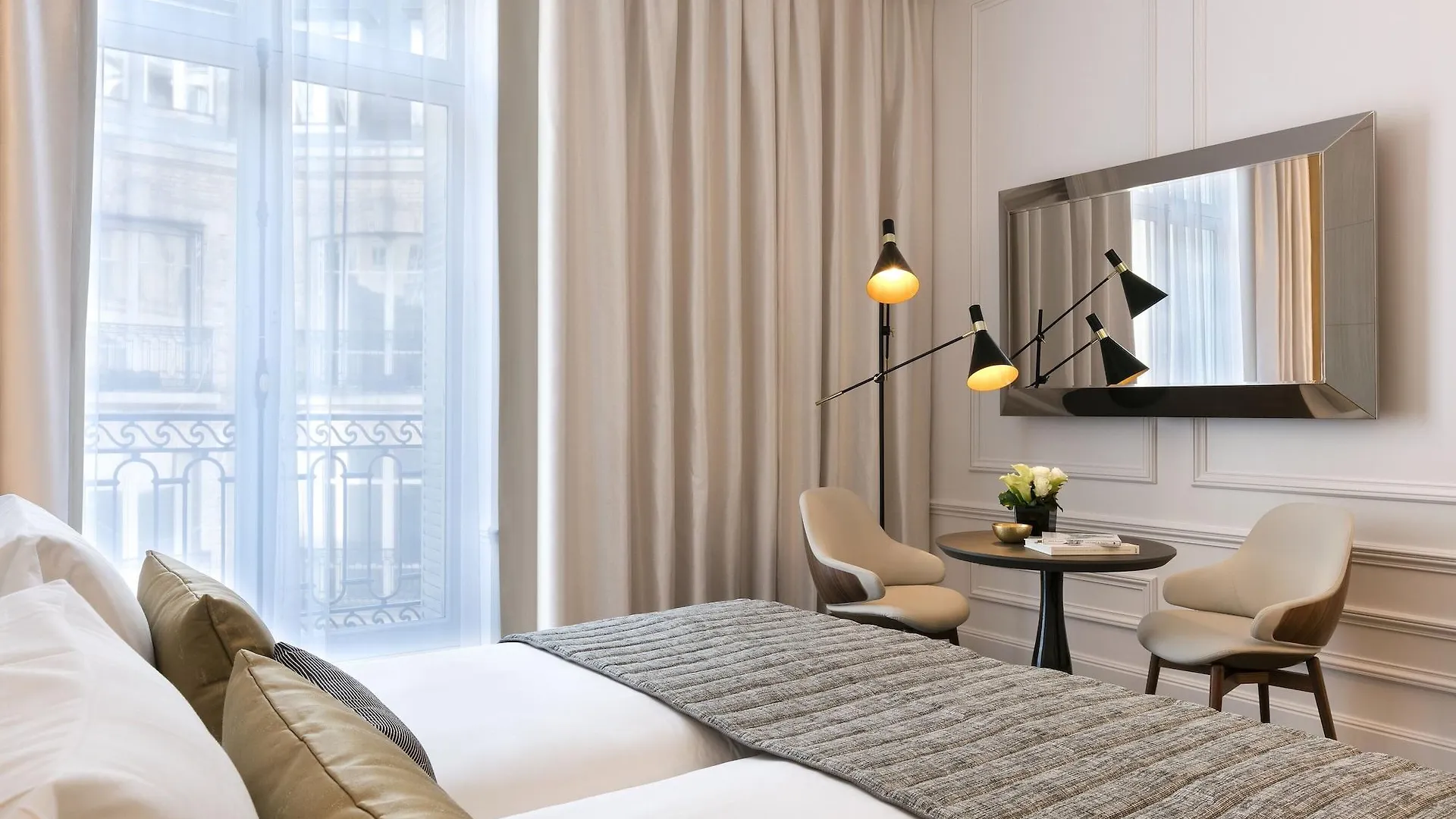 La Clef Champs-elysees By The Crest Collection Párizs