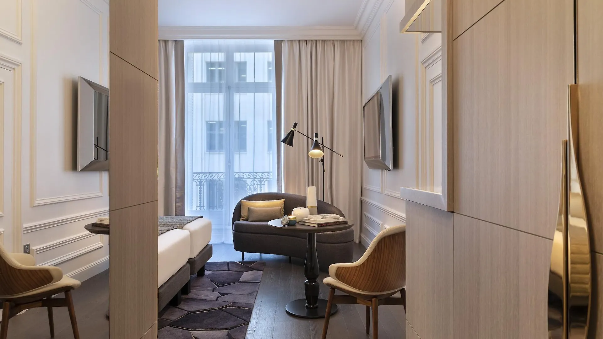 La Clef Champs-elysees By The Crest Collection