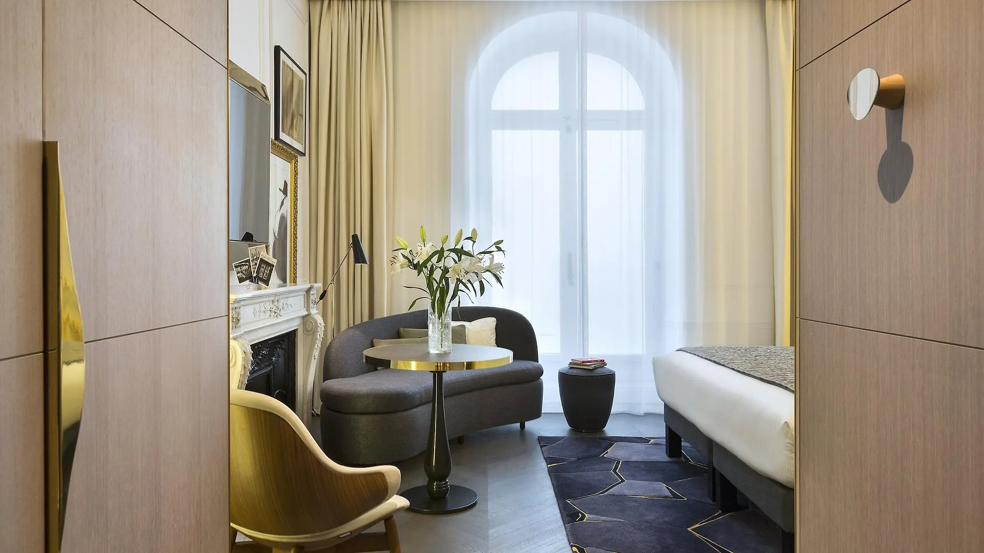 La Clef Champs-elysees By The Crest Collection Hotel Paris
