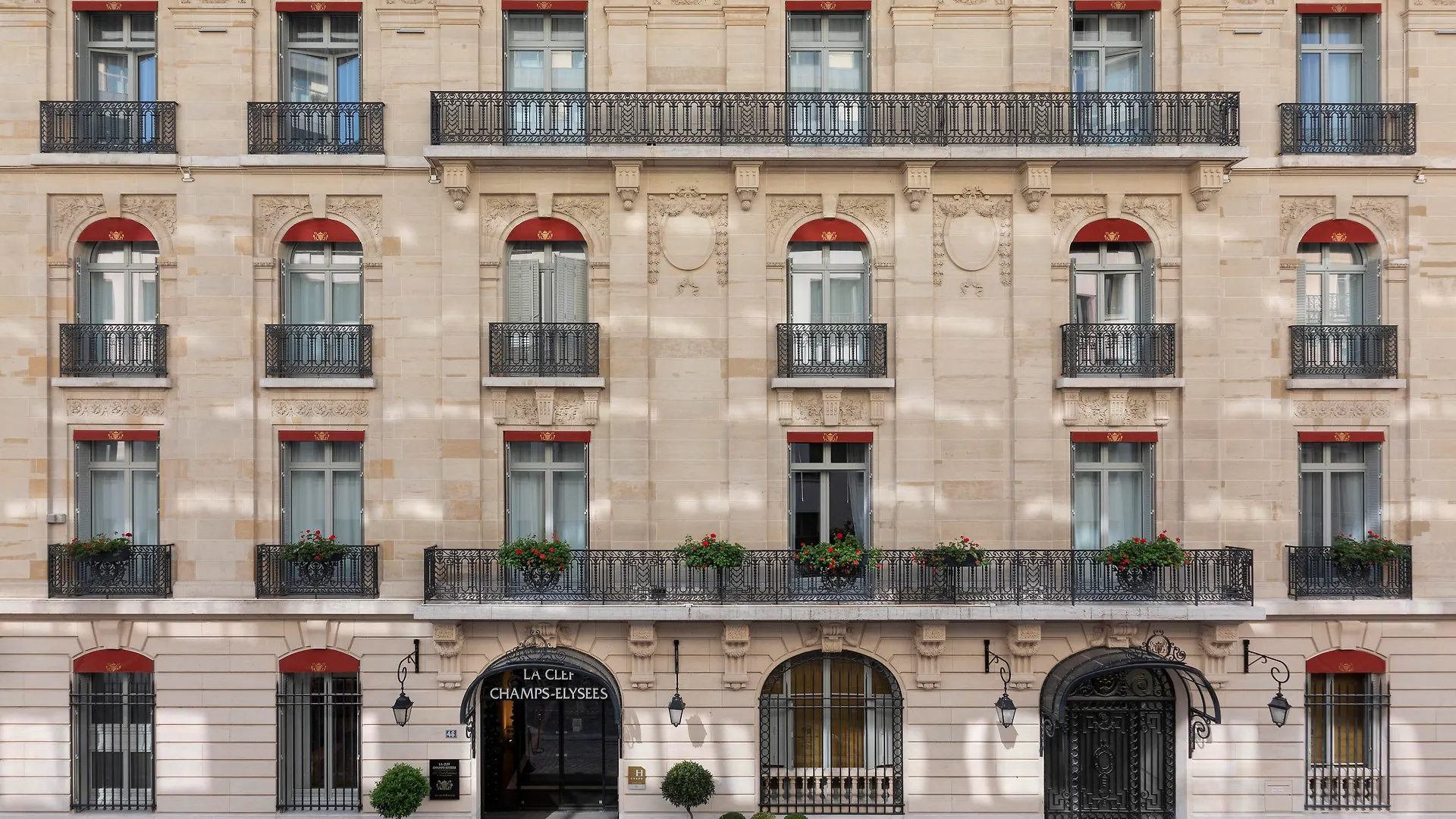 Hotel La Clef Champs-elysees By The Crest Collection Paris