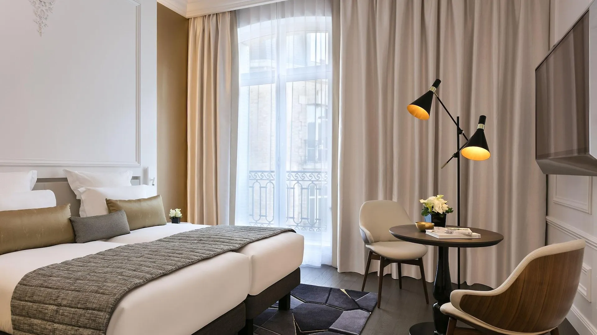 La Clef Champs-elysees By The Crest Collection Hotel Paris