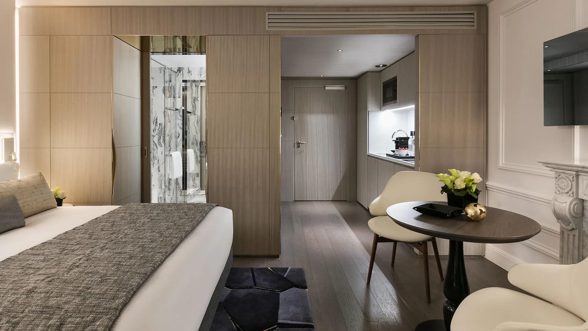 La Clef Champs-elysees By The Crest Collection Hotel Paris