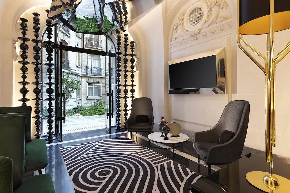 La Clef Champs-elysees By The Crest Collection Paris