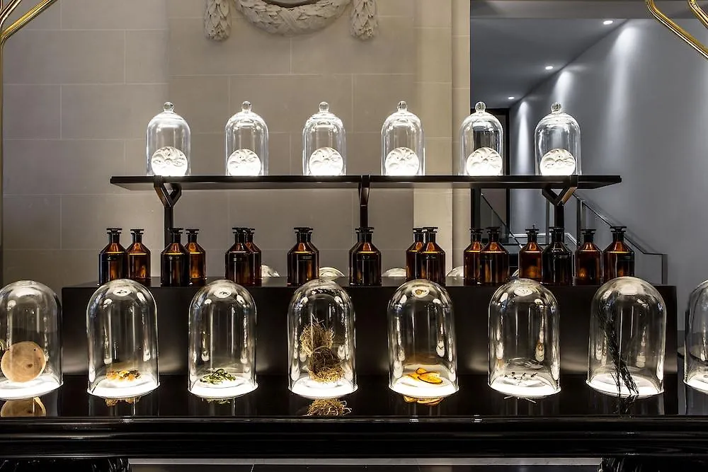 La Clef Champs-elysees By The Crest Collection Párizs
