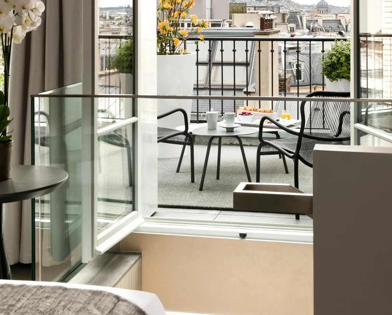Hotel La Clef Champs-elysees By The Crest Collection