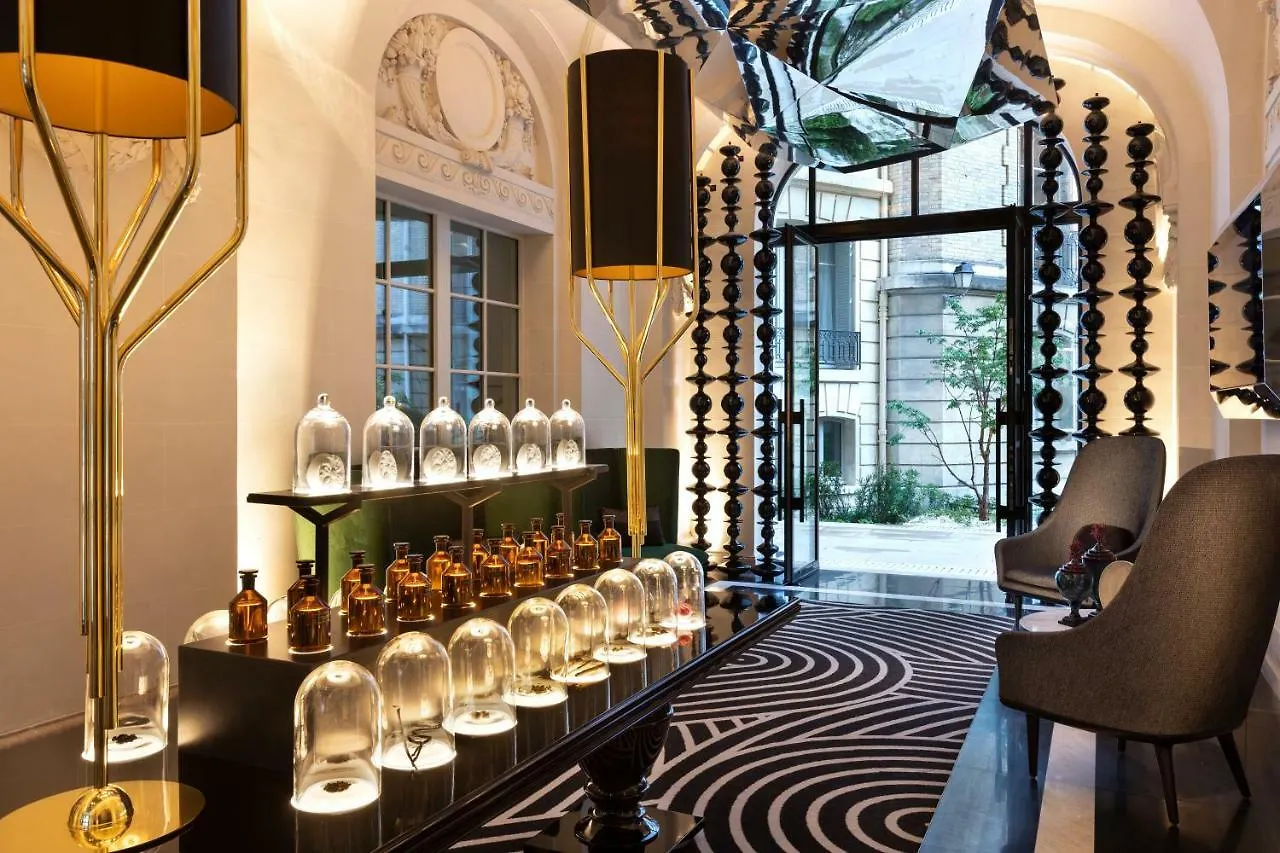 La Clef Champs-elysees By The Crest Collection