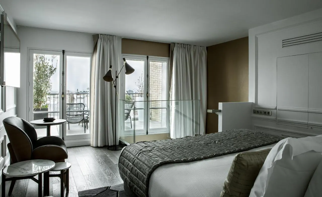 La Clef Champs-elysees By The Crest Collection Paris